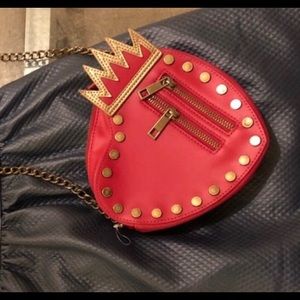 Disney Descendants Evie Heart Purse, dress,